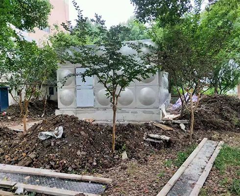 水箱.jpg 水箱.jpg